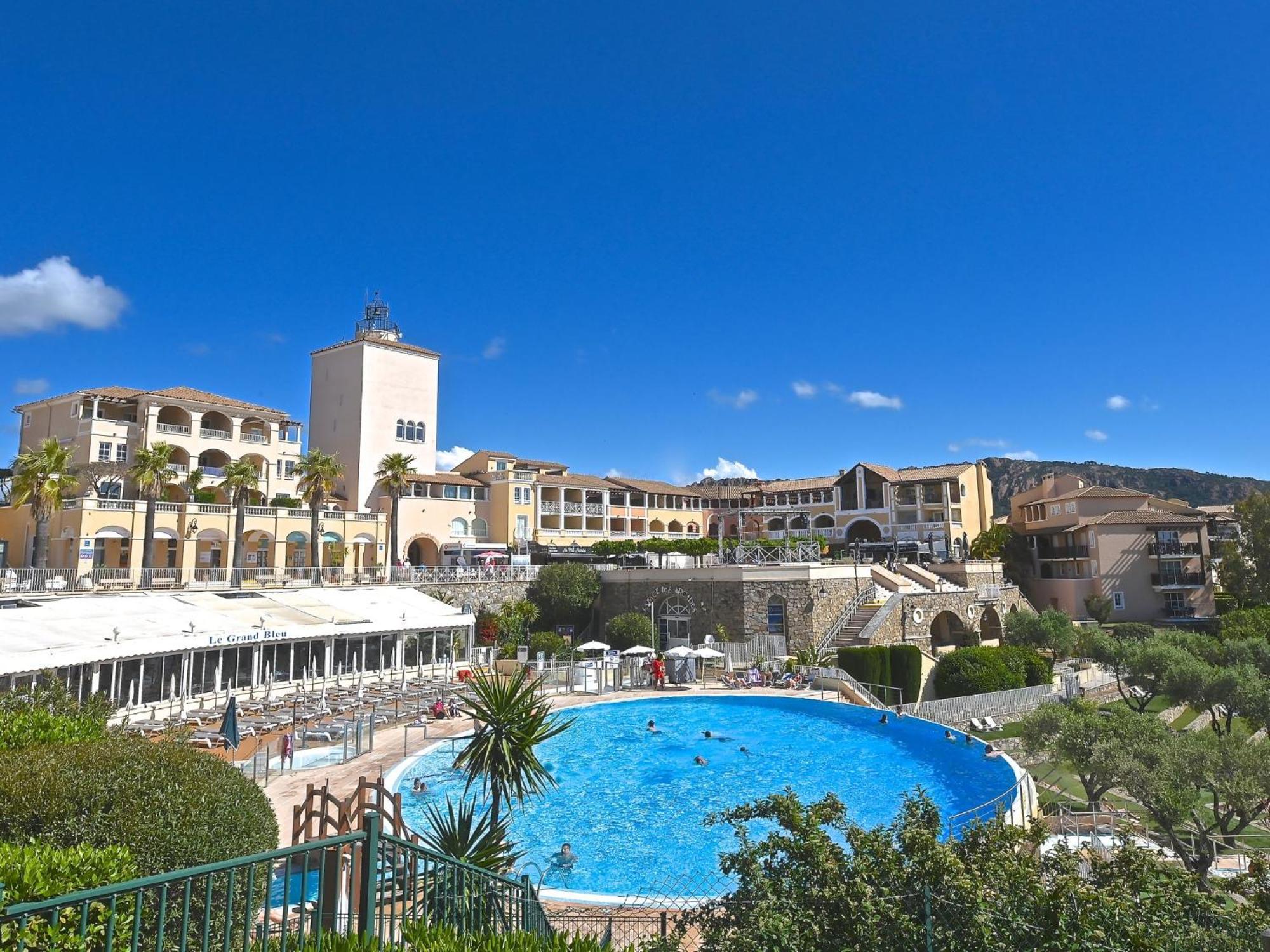 Apartment Village Cap Esterel - Le Village-40 By Interhome Saint-Raphaël Exterior foto